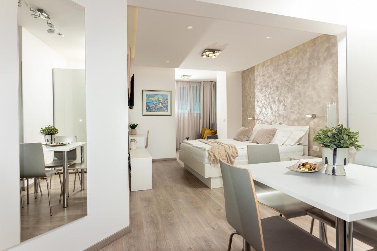 Apartments Lovret Flowers Split Dış mekan fotoğraf