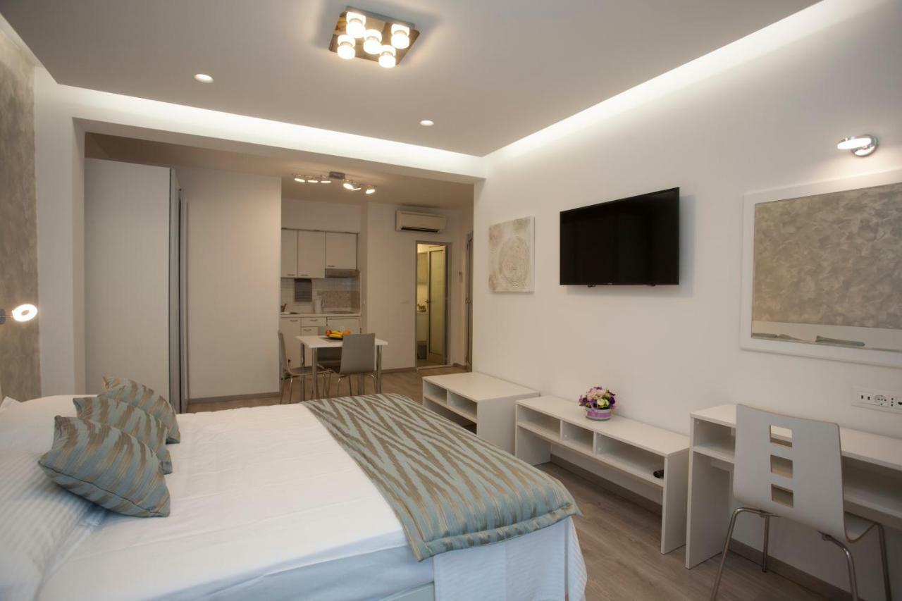 Apartments Lovret Flowers Split Dış mekan fotoğraf
